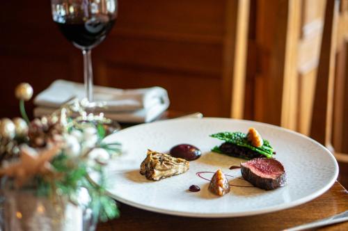 Holbeck Ghyll Country House Hotel with Stunning Lake Views in Ecclerigg