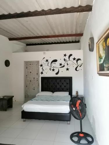 Galerazambahostal in Near Center