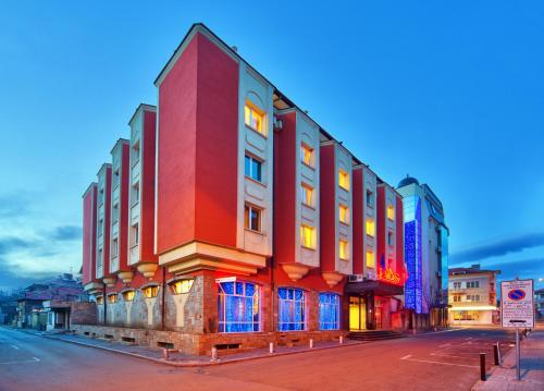 . Hotel Palas