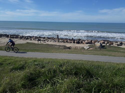 dto. conteiner con vista al mar 50mts y playa in Frente Mar