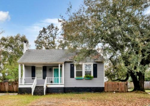 Cozy cottage in Midtown, near hospitals & downtown