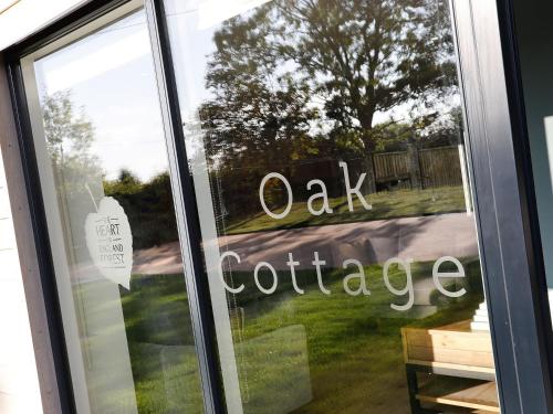 Exterior view, Oak Cottage UK35096 in Temple Grafton