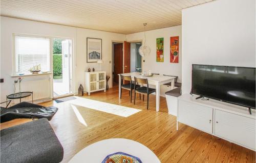  Awesome Home In Samsø With Wifi in Ballen