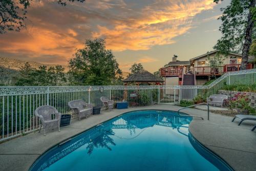 ทัศนียภาพ, อะเบด ออฟ โรสเซส (A Bed of Roses) in โอกเฮิร์สต์ (CA)