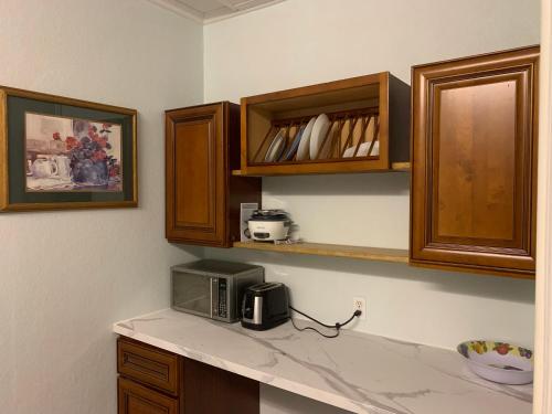 Marmora and Lake Inn Room Type - Standard Family Room