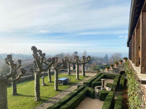 Clos de Mont July, chambres avec vue et terrasse dans demeure historique