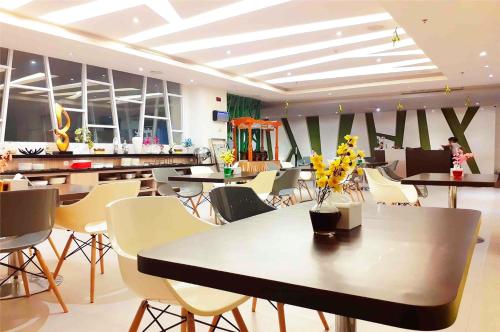ห้องอาหาร, โรงแรมโบรโม พาร์ค (Bromo Park Hotel) in โปรโบลิงโก้