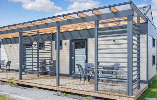 One-Bedroom Holiday Home