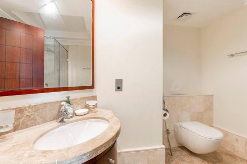 Fully-equppied studio with private beach and pool, Dubaj (fotografie 4)