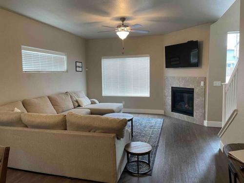 Létesítmények, Family friendly 4-bdrm 3.5 bath w guest suite near Arborétum