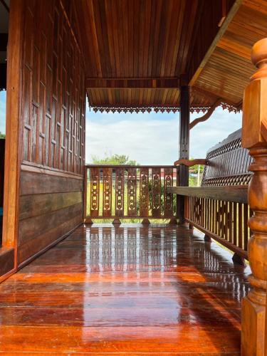 Balcony/terrace, Rachatadapa Village in Wang Nam Yen