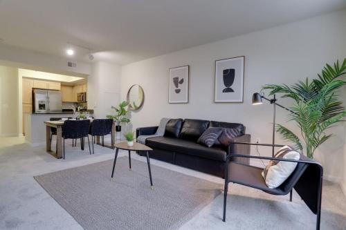 Condo with Gym and Pool in Pentagon City 8min to DCA, Arlington (photo 5)