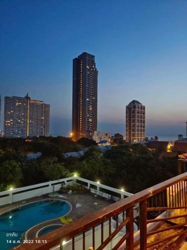 Trio Gems Condo, Pattaya Thailand