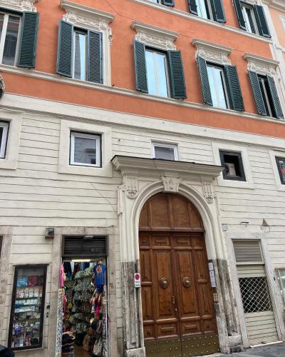 ROMA HISTORIC CENTER, 800 meters from the Trevi Fontain, Rome (photo 6)