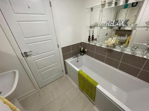 Fürdőszoba, Comet place in Wellingborough