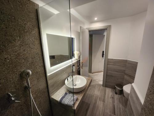 B21Residence - main image
