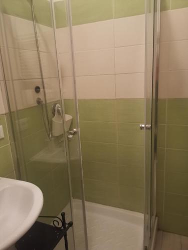 Home 103 - image 13