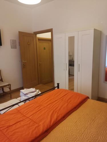 Home 103 - image 4