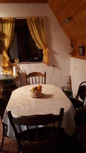 Kuća za odmor VITICA s vanjskim kaminom (Kuca za odmor VITICA s vanjskim kaminom) in Kupres