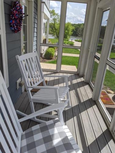 Adventure Inn #21 - image 12