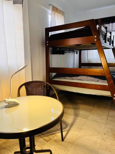 Triple Room with Private Bathroom image 3
