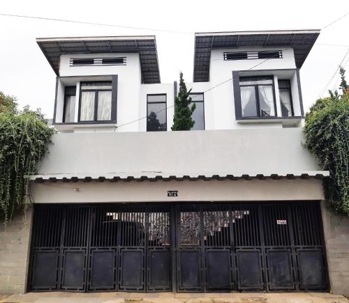 Rumah Kembar Lembang Family Only