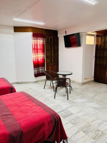 Deluxe Family Room image 8