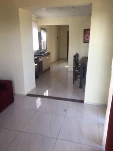 アルティガス N8 Casa 2 Dorm Zona Residencial Barrio Villa Lola Artigas 2つ星 シングルルーム スイート