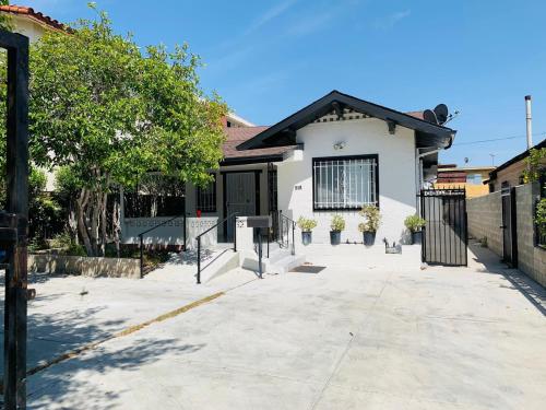 Hollywood's Best Homes for the Soul