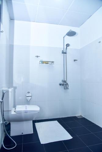 Deluxe Double Room with Balcony image 10