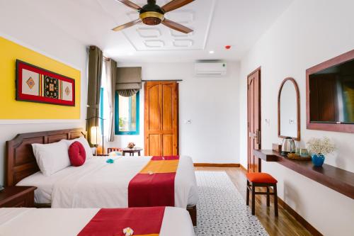 room detail thumbnail 1