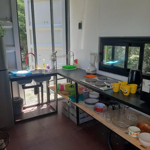 Kitchen, CASA CONTAINER BOSQUE Y MAR in Bosque Peralta Ramos