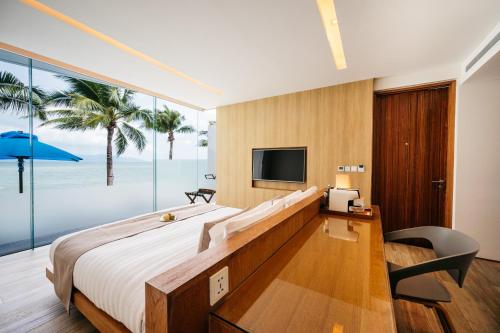 room detail thumbnail 1