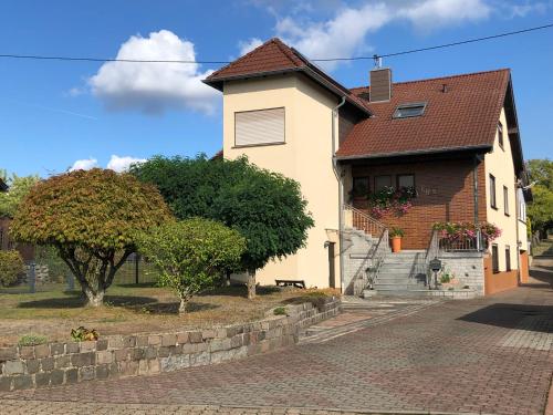 B&B Wallerfangen - Rupp Ferienwohnung - Bed and Breakfast Wallerfangen