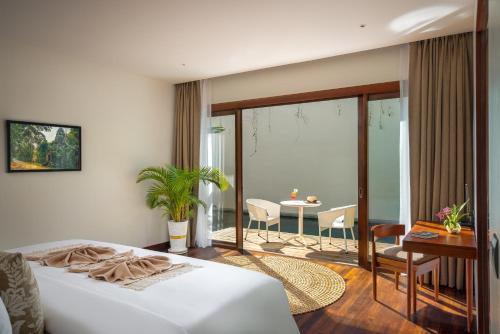 WAKA VILLA Private Pool Resort & Spa - Adults Only, Siem Reap
