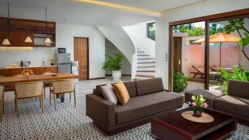 WAKA VILLA Private Pool Resort & Spa - Adults Only