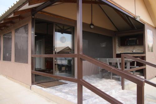 Manong Game Lodge in Lobatse