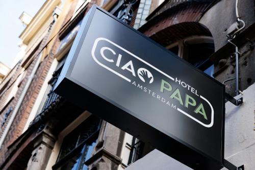 Ciao Papa Hotel Amsterdam Central Station