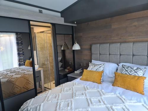 Mawgan Pads Lazy Days Lodge in St Mawgan