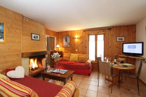Chalet n°6 for 7 to 8 people with private terrace and glacier view