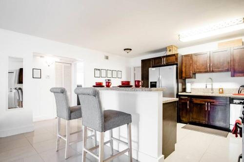 B1 - Endless Summer Vacation Rentals - Modern Comfort Year Round in Fort Lauderdale, USA