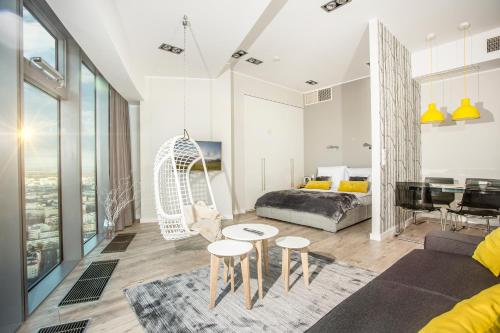 Suite with City View image 10
