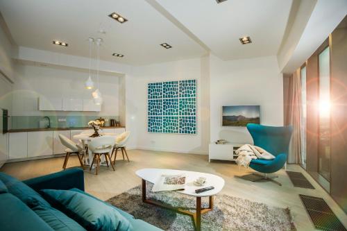 Superior Apartment image 2