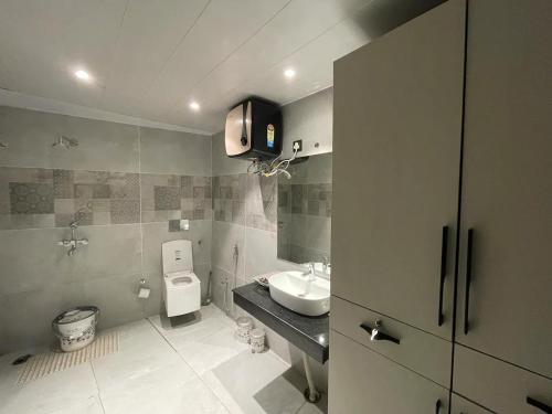Two-Bedroom House image 6