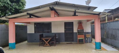 Ohana Casa Boraceia