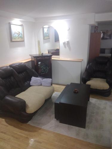 GOKSI apartment in เชลเยซนิชโก นาเซลเย