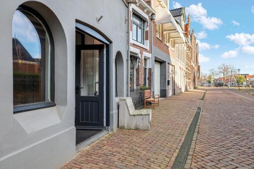 Prachtig appartement in hartje Sneek in Sneek binnen de grachten