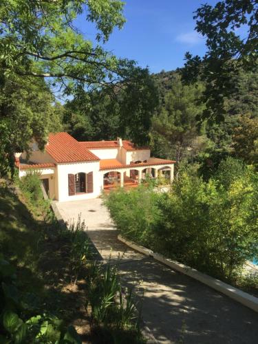 villa de caractere entre mer et montagne gîte à louer la Farga