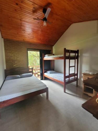 1 queen bed, 1 bunk bed