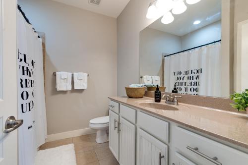 Stunning Nashville Condo Minutes from Broadway in Nashville, USA